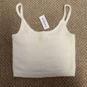 PacSun white crop top